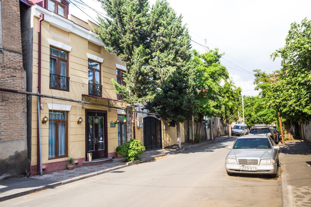 Hotel Garden House Tbilisi Buitenkant foto